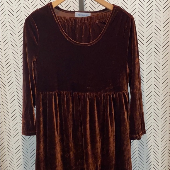 Women’s small rust color velvet outfit NWOT - Picture 2 of 16
